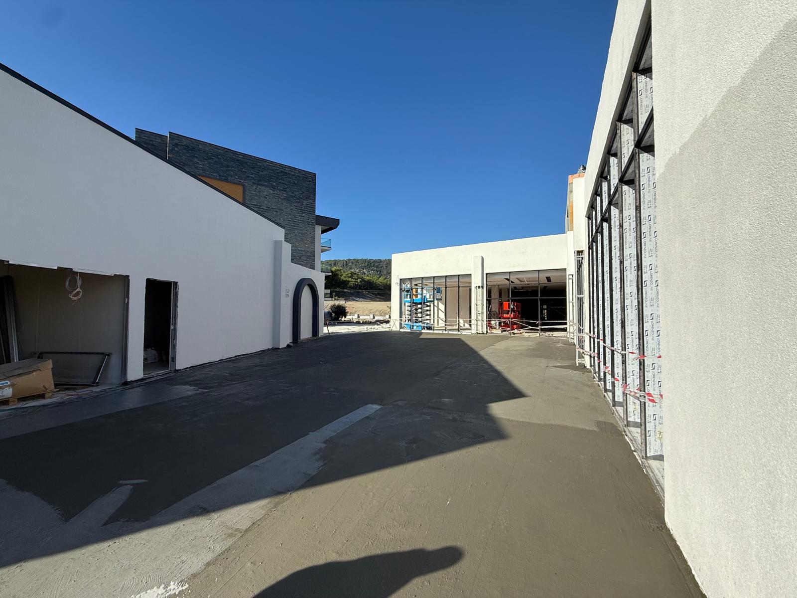 TERAS ÇİMENTO AKRİLİK ESASLI SÜRME YALITIM UYGULAMASI