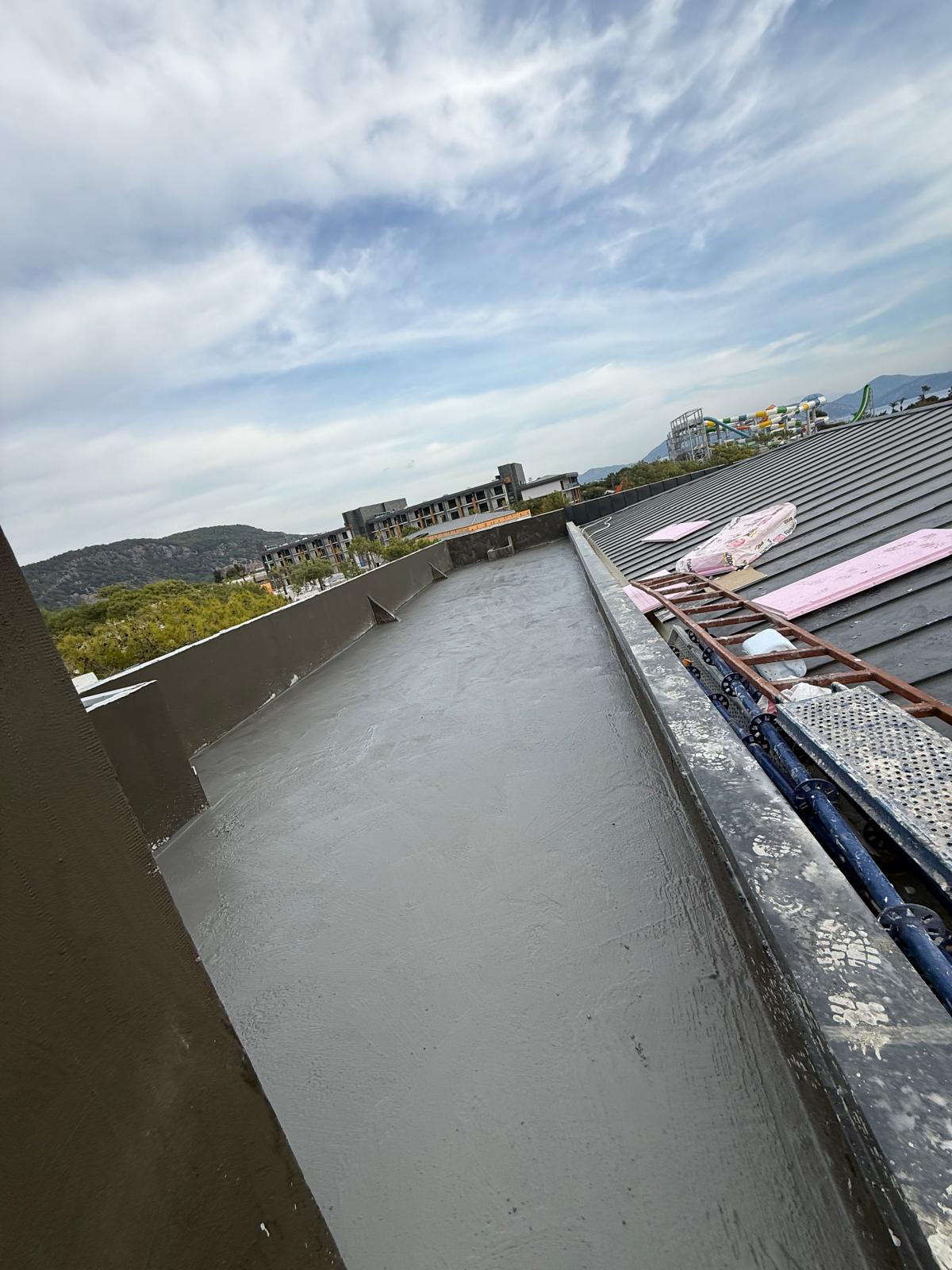 TERAS ÇİMENTO AKRİLİK ESASLI SÜRME YALITIM UYGULAMASI