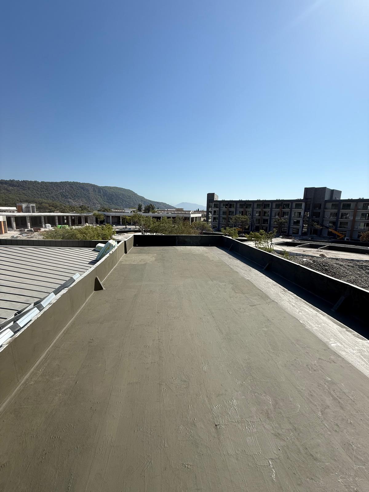 TERAS ÇİMENTO AKRİLİK ESASLI SÜRME YALITIM UYGULAMASI